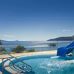 Valamar Bellevue 4* غاباس