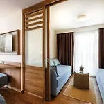 Valamar Bellevue فندق 4*