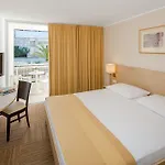Valamar Bellevue فندق