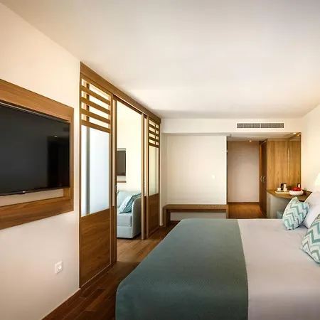 호텔 Valamar Bellevue 라벡