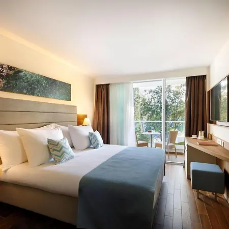 호텔 Valamar Bellevue 4*