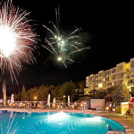 Valamar Bellevue Отель