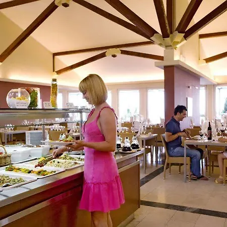 Отель Valamar Bellevue