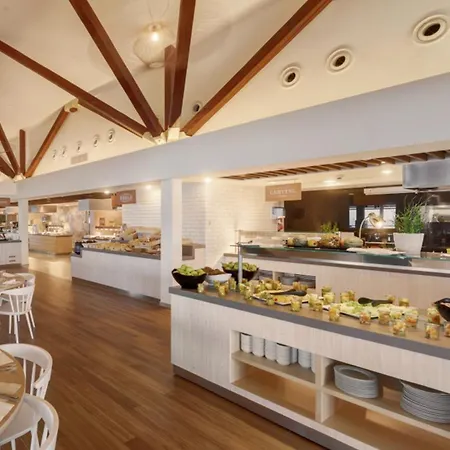 מלון Valamar Bellevue