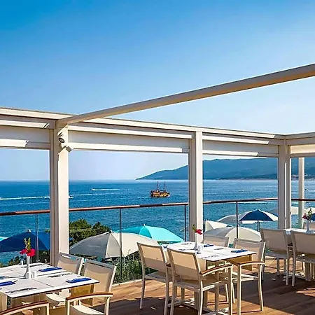 Valamar Bellevue Отель 4*